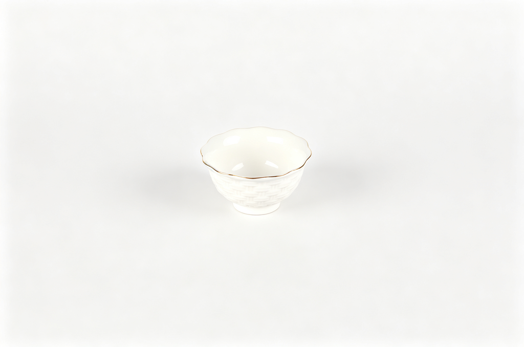 ZZ01 · 10.5 × 10.5 × 5.9 cm (4.1 × 4.1 × 2.3 in)